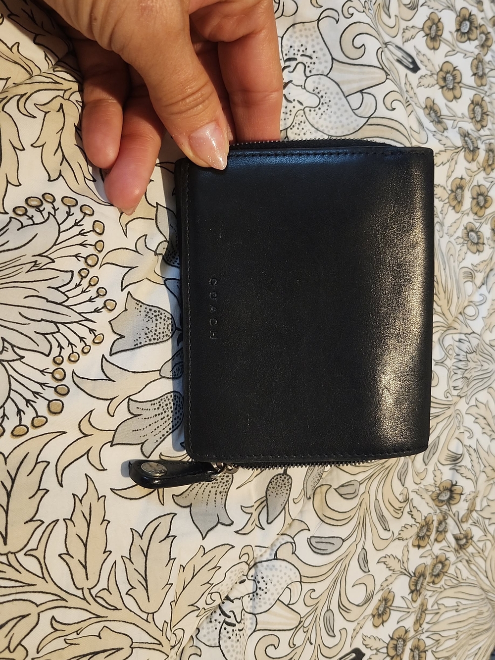 Vintage Coach Black Leather Zip Wallet